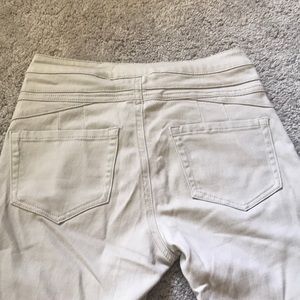 Rue21 Pants - High waisted skinny khaki pants Rue21 Pants - High waisted skinny khaki pants